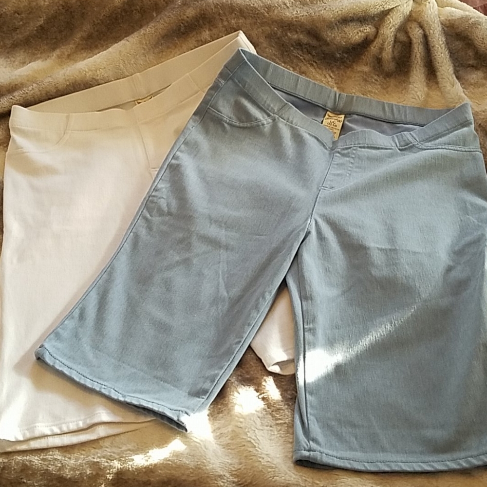 Faded Glory shorts NWOT. 2 pair